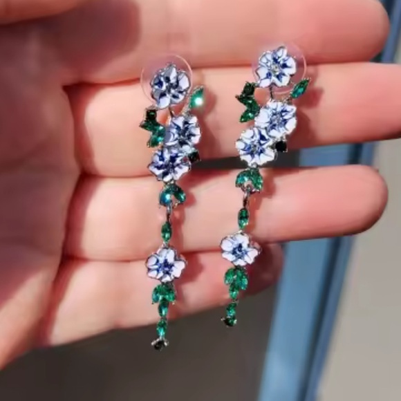 Blue Summer Floral Silver Earrings - Picture 3 of 9